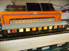 Prefo 5452522/426/00050 H0 Reisezugwagen der DR Ame 1. Klasse 51 50 19-40 008-1 grün beleuchtet