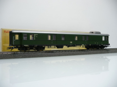 Fleischmann 5630K H0 Packwagen Pw4üe der DB 105 828 Ffm grün Ep. III