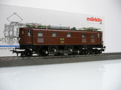 Märklin 3351 H0 Elektrolokomotive BR Ae 3/6 der SBB mit Licht
