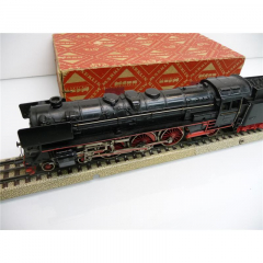 Märklin F-800 Vers. 4 Guss Dampflok BR 01 schwarz mit Tender-Kupplung 5 von 1955