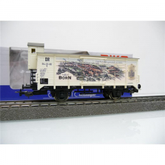 Piko 54447 H0 Gedeckter Güterwagen G02 mit Bremserhaus DR Born Senf Epoche III