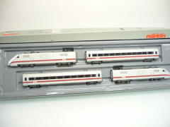 Märklin 37701 H0 ICE InterCityExpress Hochgeschwindigkeitszug der DB AG BR401 4-teilig