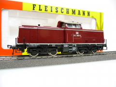 Fleischmann 4230 H0 Diesellokomotive BR 212 der DB Ep. IV rot mit OVP