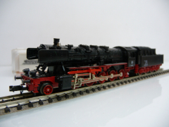 7177 Schlepptenderlok BR 051 mit Tender schwarz Witte-Bleche DB Ep. IV Fleischmann N