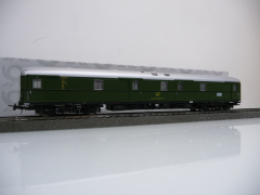 Dingler H0 Bahnpostwagen / Personenwagen der Deutschen Bundespost 5901 Post4e grün